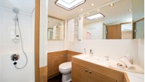 NEFERTITI -  Bathroom